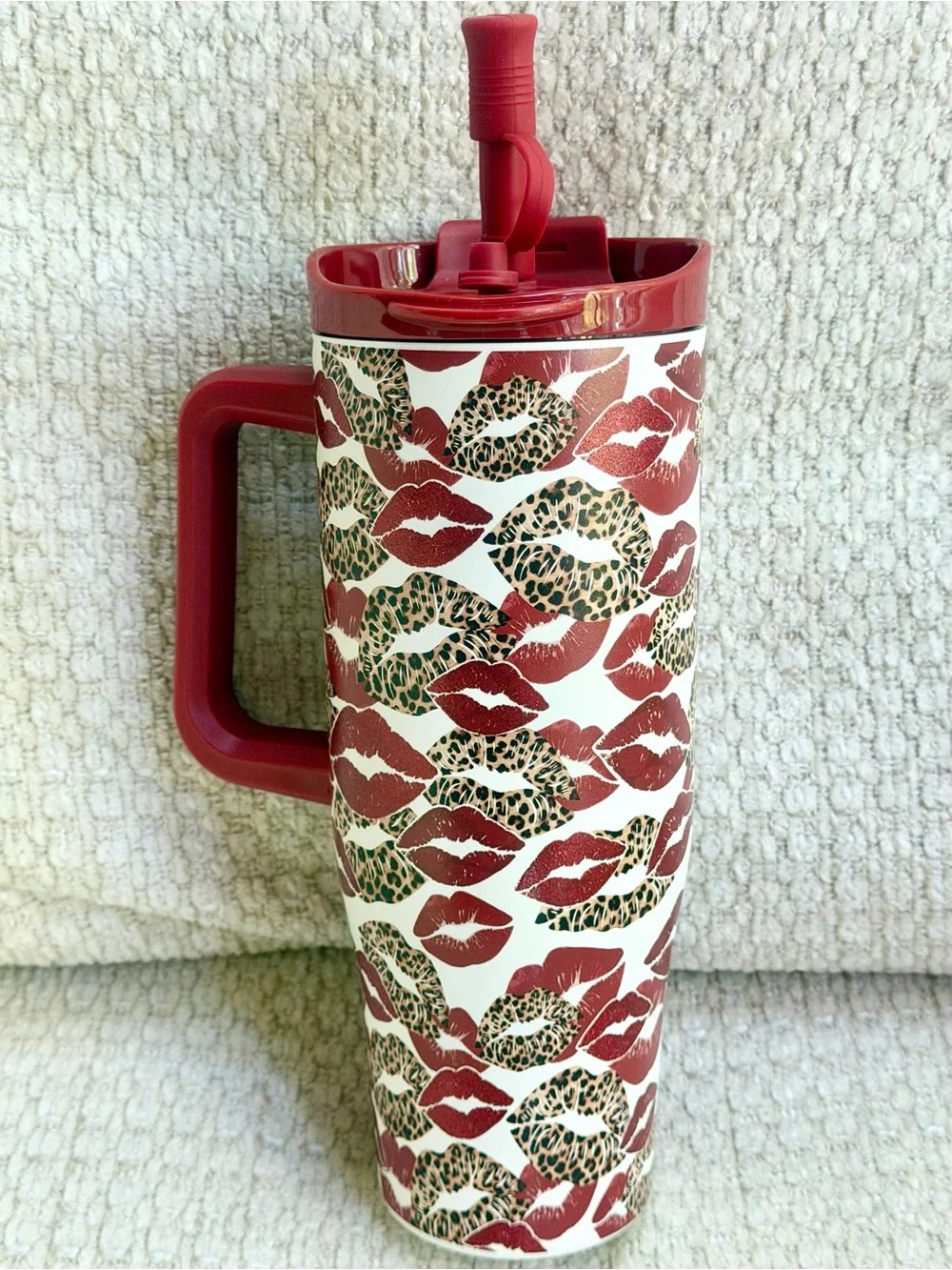 Wellness Straw Tumbler 40oz Leopard Print Kiss Red Glitter Lipstick Hot/Cold NWT